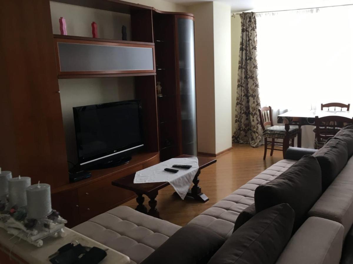 Apartament Valeria Appartement Arad Buitenkant foto